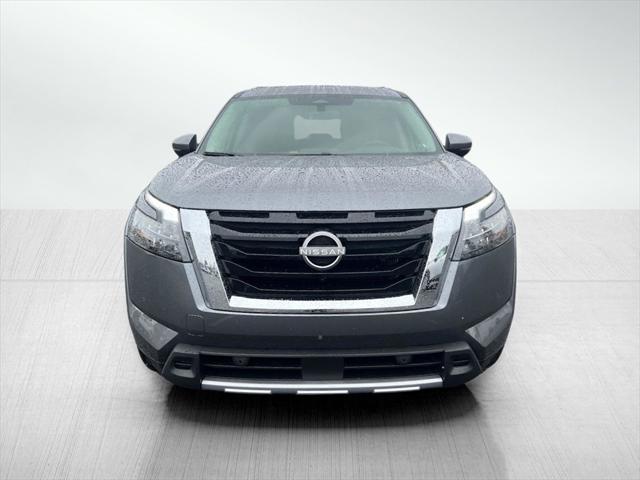 new 2025 Nissan Pathfinder car, priced at $49,892