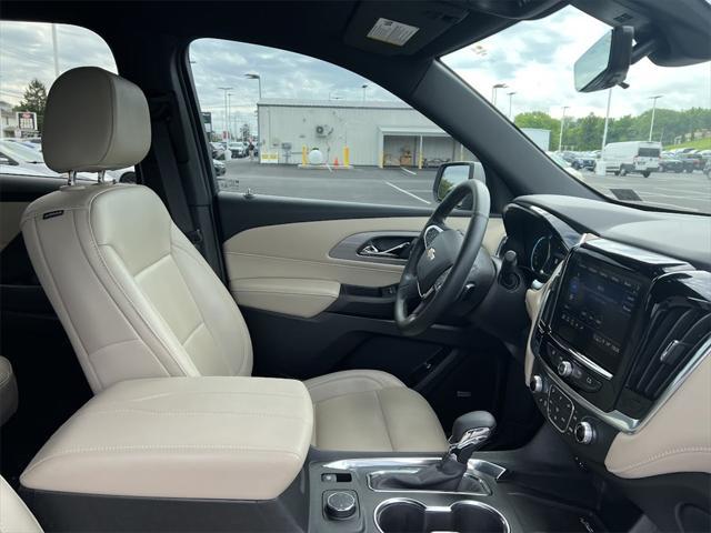 used 2023 Chevrolet Traverse car, priced at $33,988