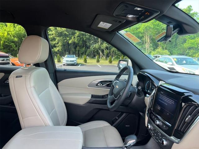 used 2023 Chevrolet Traverse car, priced at $33,988