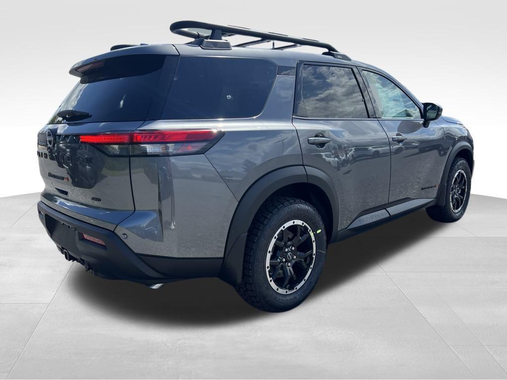new 2025 Nissan Pathfinder car, priced at $38,968