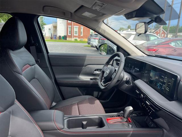 new 2025 Nissan Kicks car, priced at $28,020