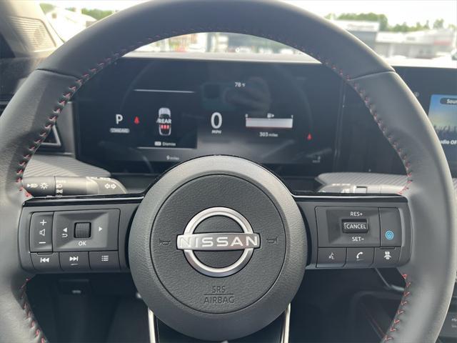 new 2025 Nissan Kicks car, priced at $28,020