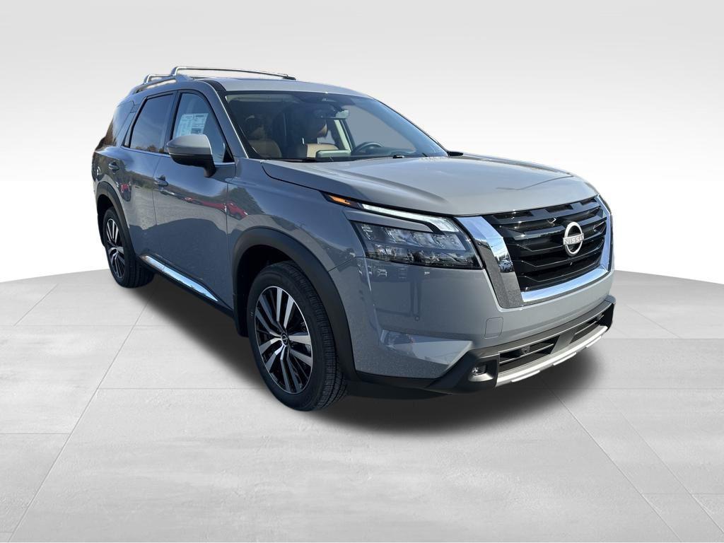 new 2025 Nissan Pathfinder car, priced at $46,123