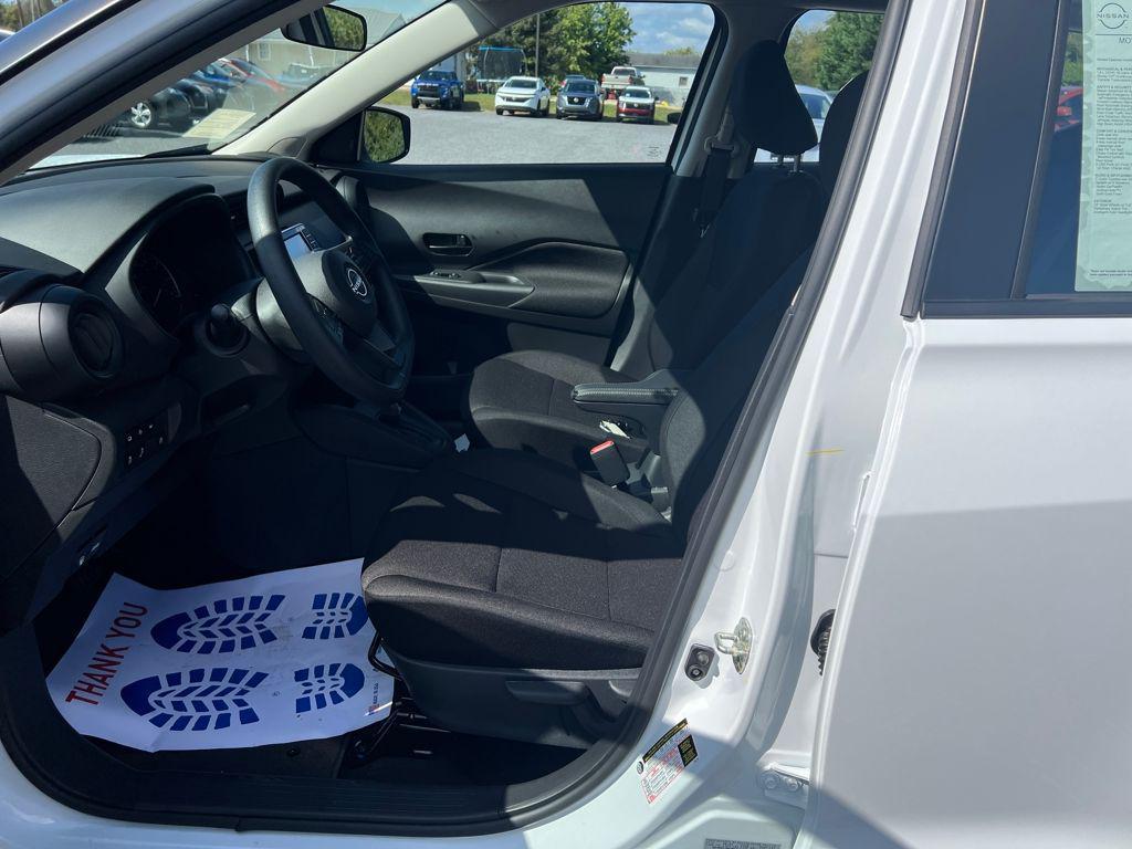 new 2025 Nissan Kicks car, priced at $23,240