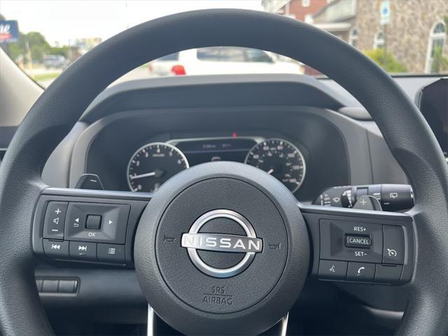 new 2025 Nissan Pathfinder car, priced at $38,002