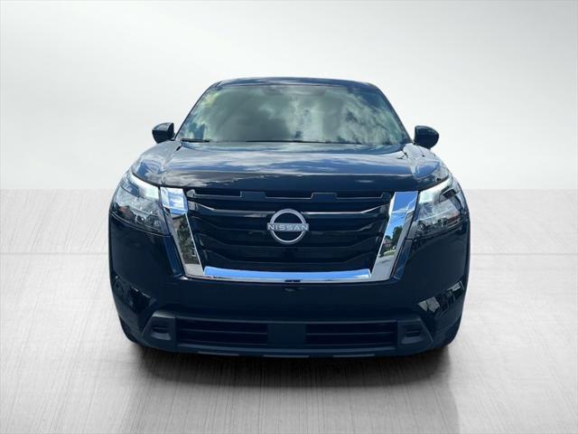 new 2025 Nissan Pathfinder car, priced at $38,002