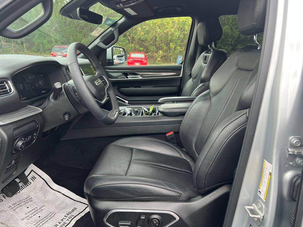 used 2022 Jeep Wagoneer car, priced at $47,388