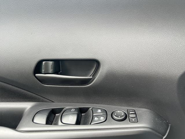 new 2025 Nissan Kicks car, priced at $23,071