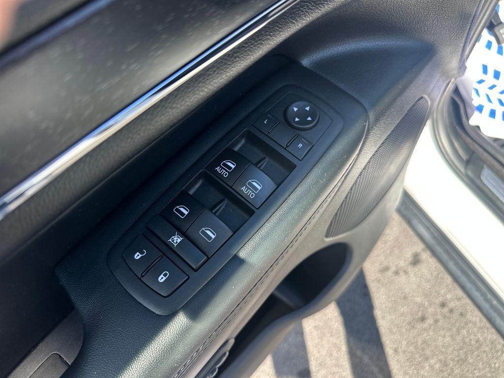 used 2018 Jeep Grand Cherokee car, priced at $15,688