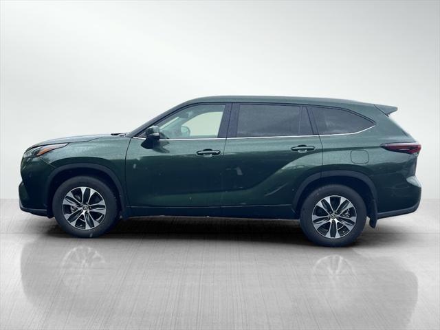 used 2024 Toyota Highlander car, priced at $44,488