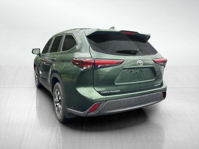 used 2024 Toyota Highlander car, priced at $44,488