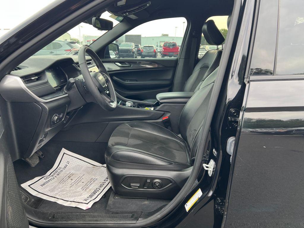 used 2023 Jeep Grand Cherokee car, priced at $33,988