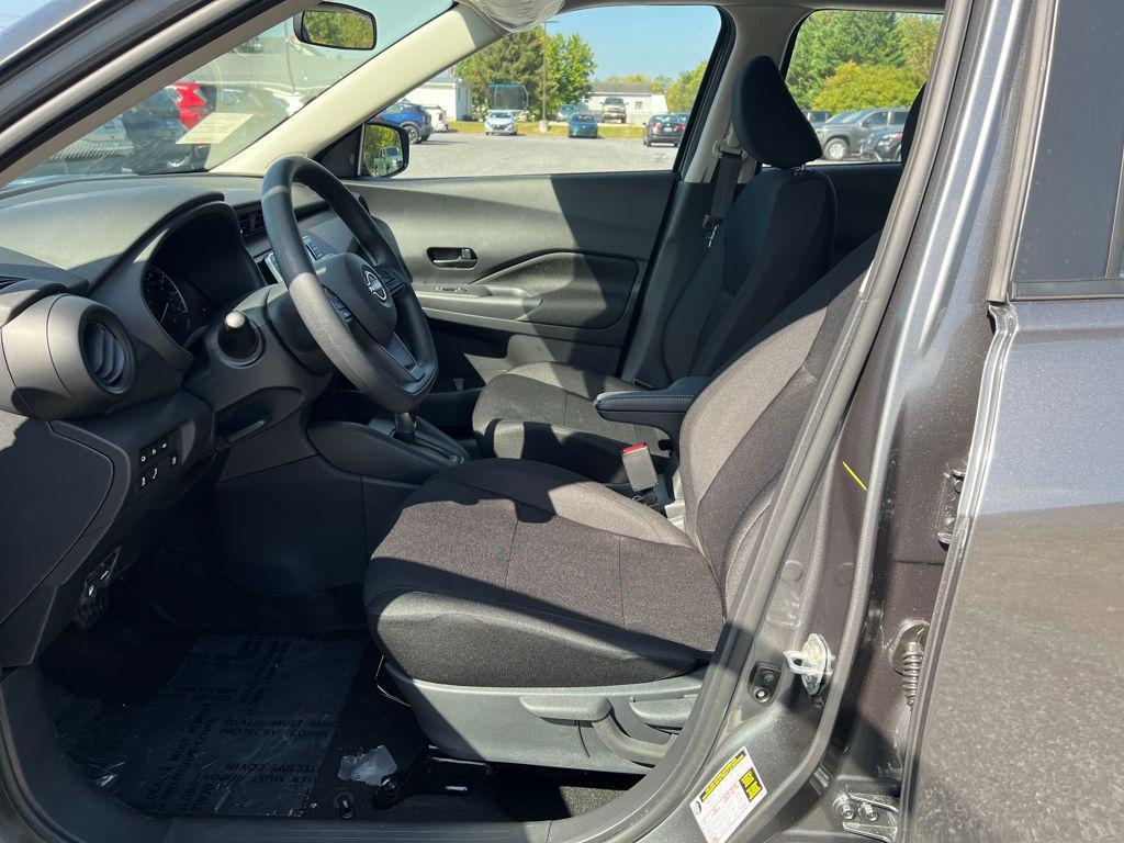 new 2025 Nissan Kicks car, priced at $23,240