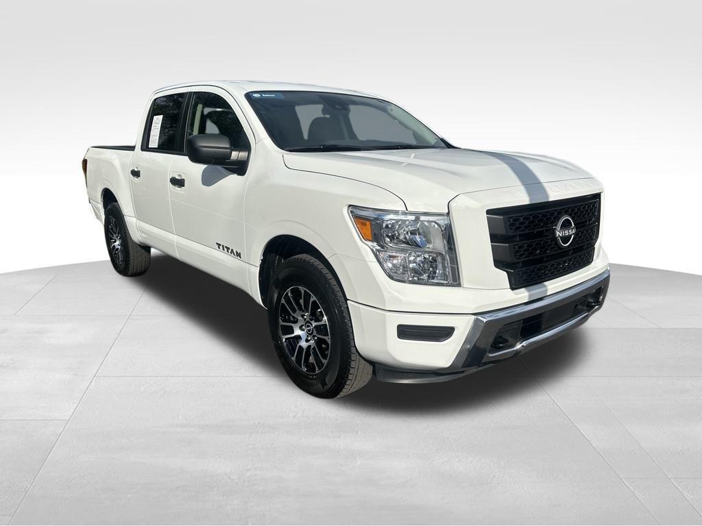 used 2024 Nissan Titan car, priced at $43,488