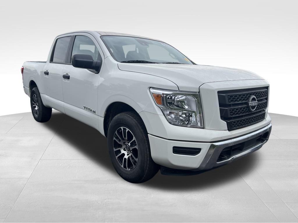 used 2024 Nissan Titan car, priced at $43,988