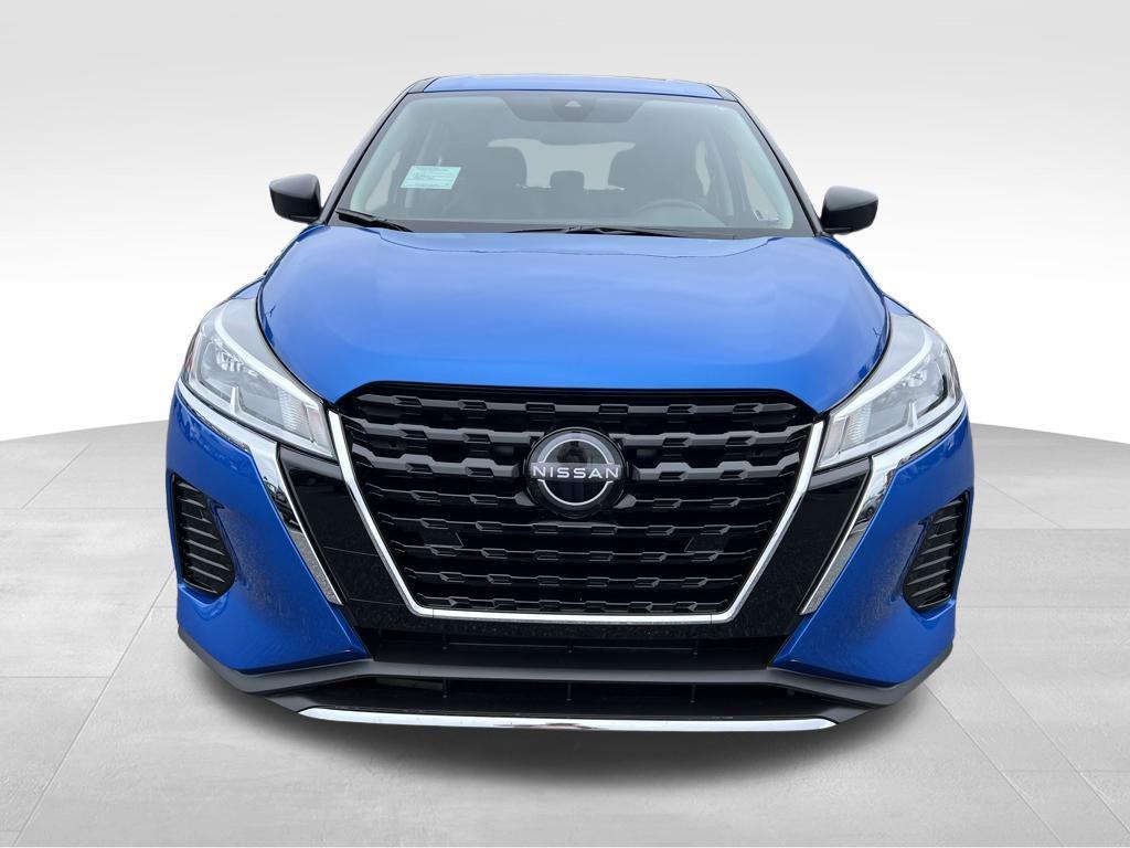 new 2025 Nissan Kicks car, priced at $23,135