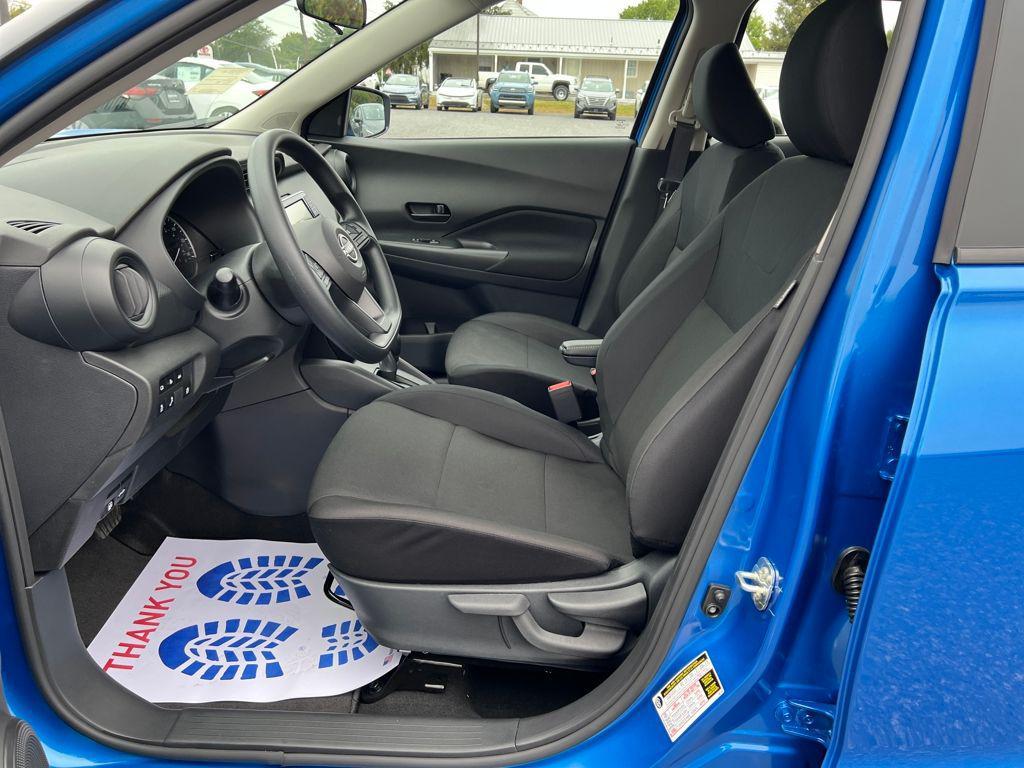 new 2025 Nissan Kicks car, priced at $23,135