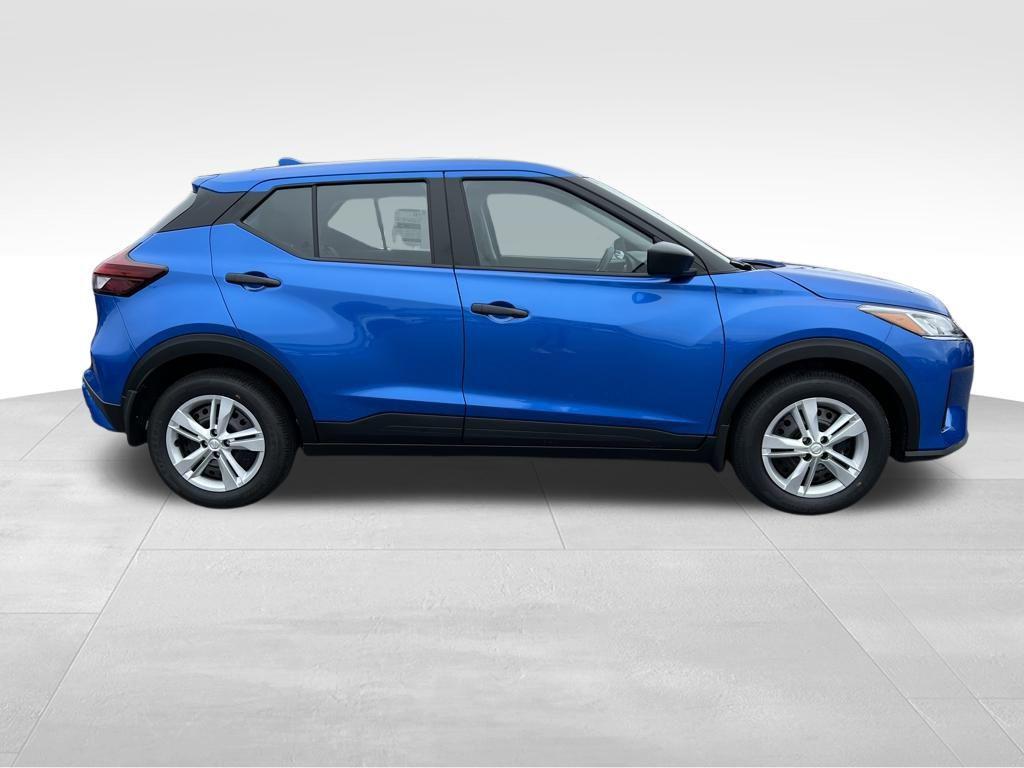 new 2025 Nissan Kicks car, priced at $23,135