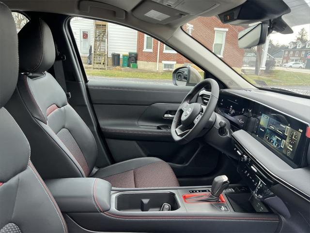 new 2025 Nissan Kicks car, priced at $30,377