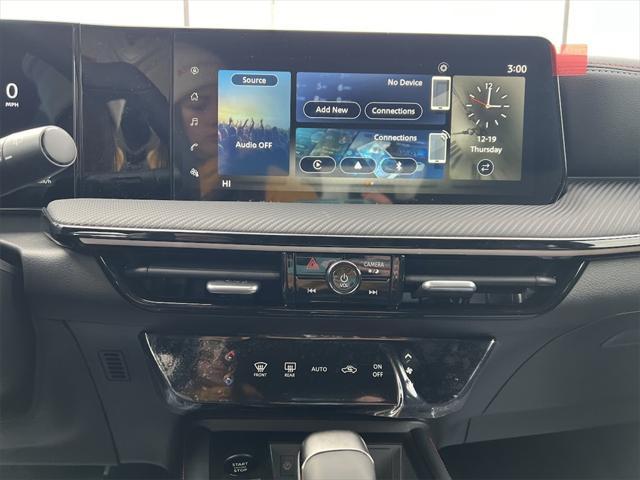 new 2025 Nissan Kicks car, priced at $30,377