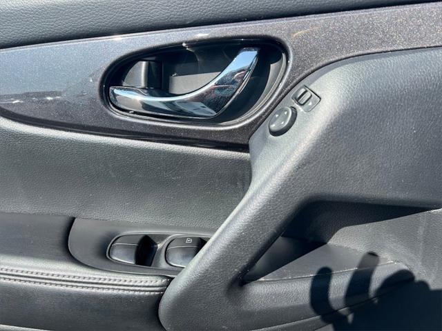 used 2018 Nissan Rogue car, priced at $14,888