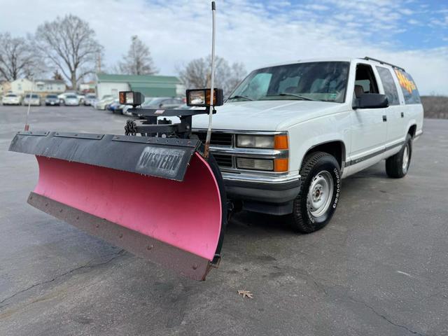 used 1998 Chevrolet Suburban car, priced at $4,950