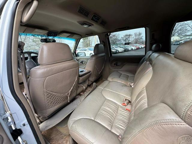 used 1998 Chevrolet Suburban car, priced at $4,950