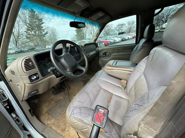 used 1998 Chevrolet Suburban car, priced at $4,950