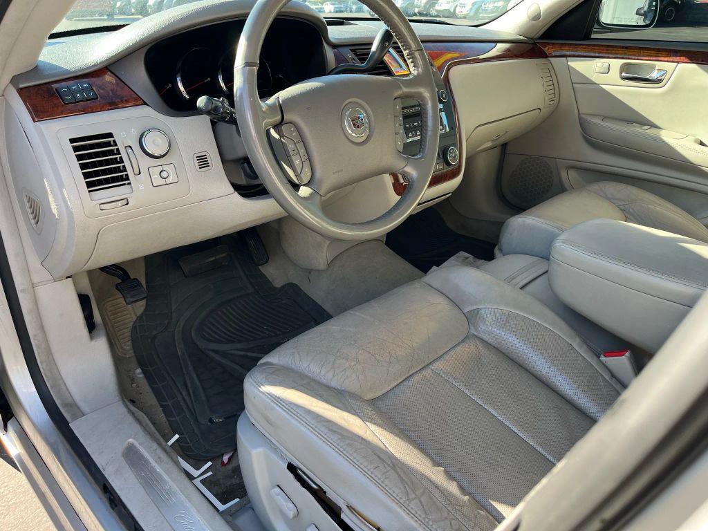 used 2006 Cadillac DTS car, priced at $950