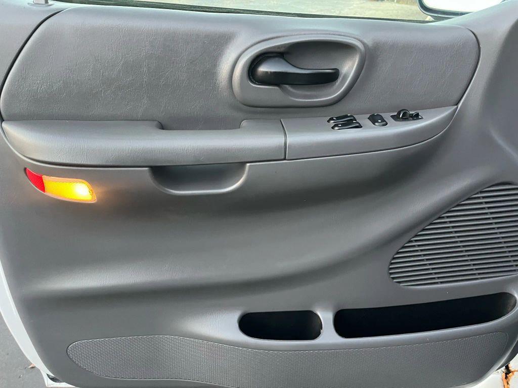 used 2000 Ford F-150 car, priced at $5,995