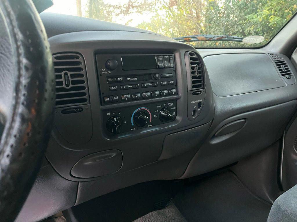 used 2000 Ford F-150 car, priced at $5,995