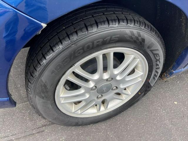 used 2008 Ford Focus car, priced at $4,500