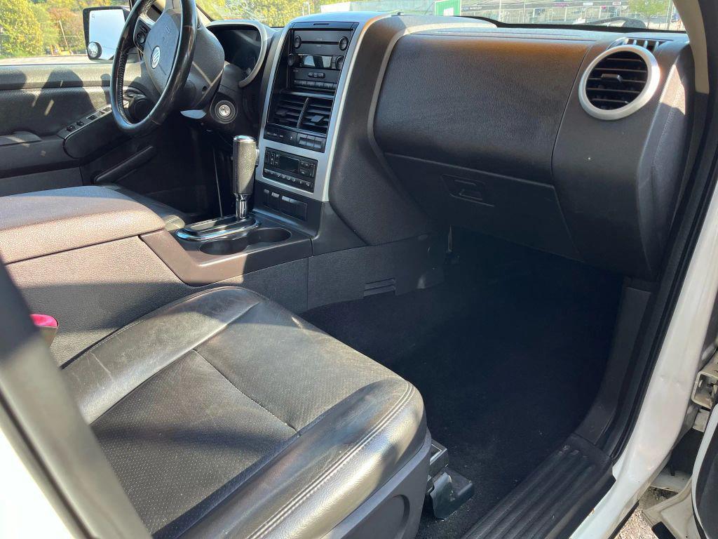 used 2007 Mercury Mountaineer car, priced at $1,950