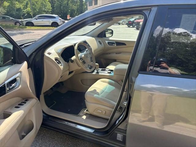 used 2015 Nissan Pathfinder car, priced at $7,995