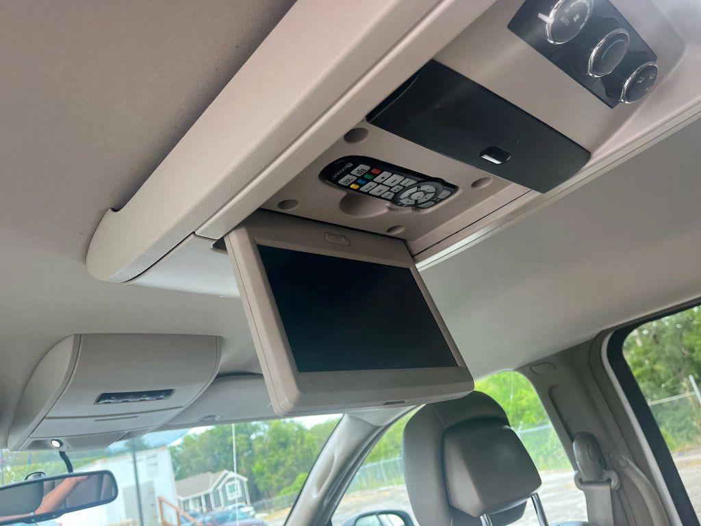 used 2015 Chrysler Town & Country car, priced at $9,995