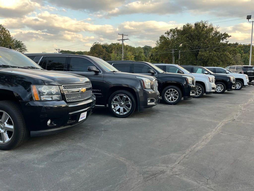 used 2017 GMC Yukon car, priced at $21,695