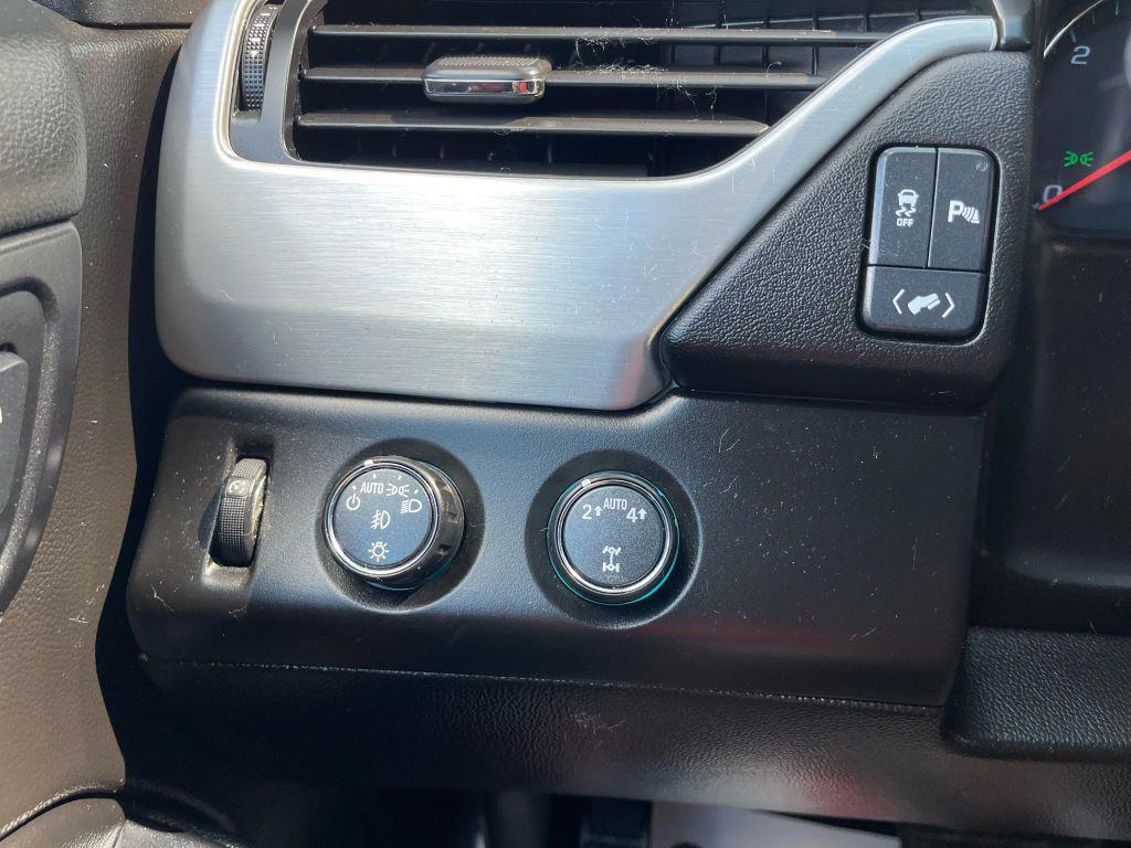 used 2017 GMC Yukon car, priced at $21,695