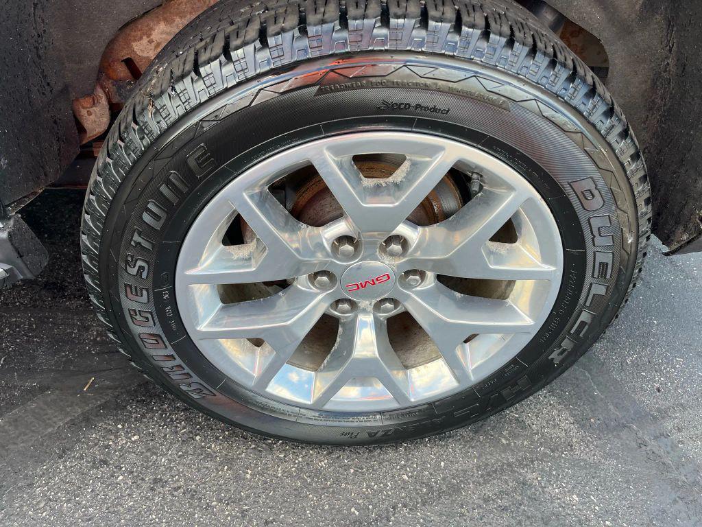 used 2017 GMC Yukon car, priced at $21,695