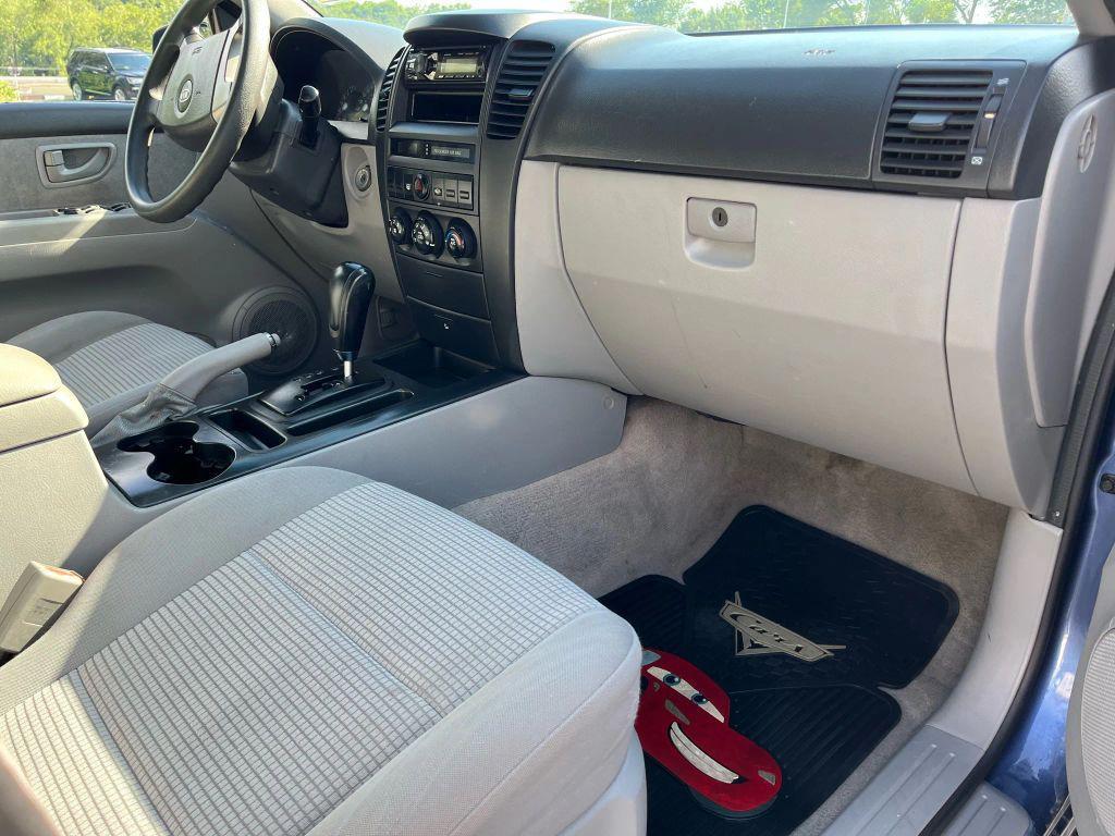 used 2006 Kia Sorento car, priced at $2,950