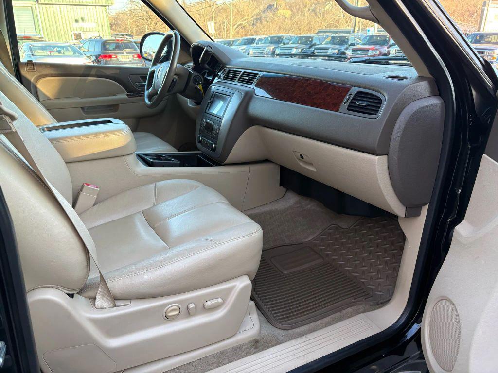 used 2013 GMC Yukon XL car, priced at $13,795