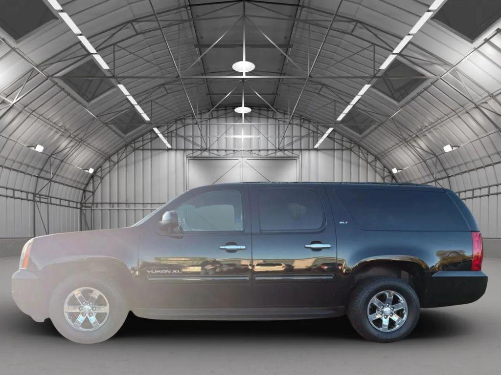 used 2013 GMC Yukon XL car, priced at $13,795