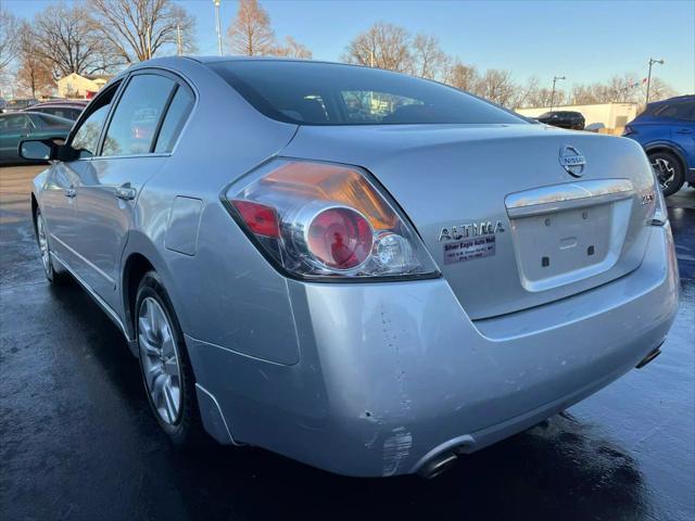 used 2009 Nissan Altima car, priced at $7,995