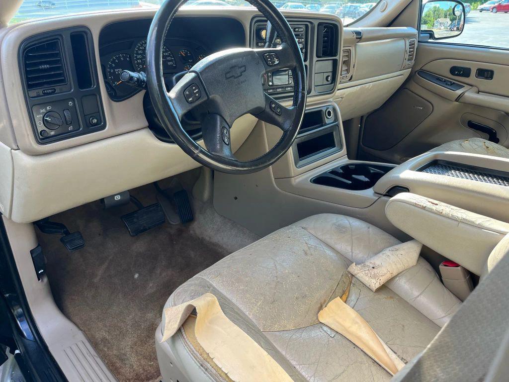 used 2004 Chevrolet Suburban car, priced at $4,954