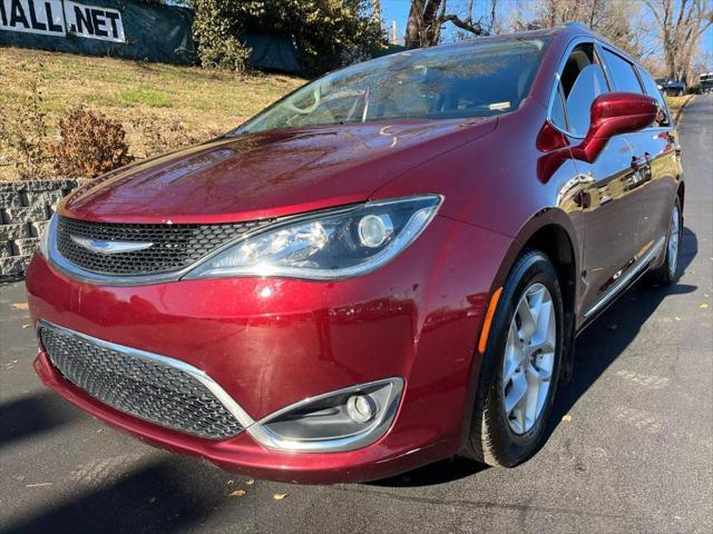 used 2018 Chrysler Pacifica car, priced at $13,995