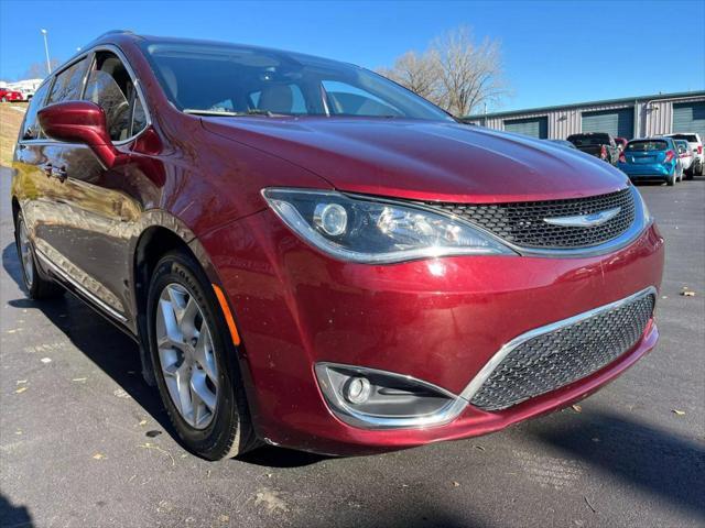 used 2018 Chrysler Pacifica car, priced at $13,995