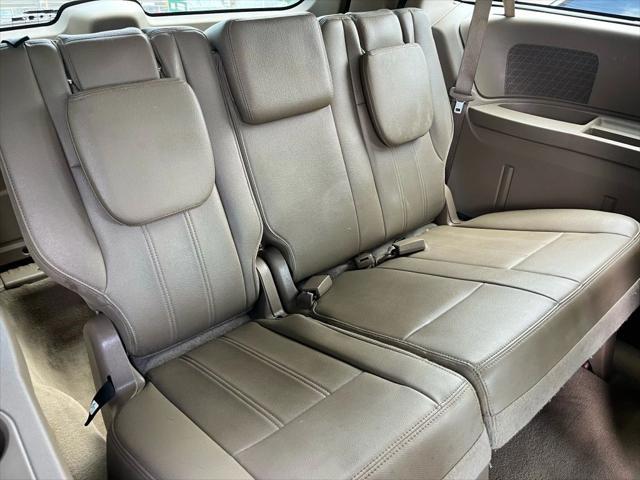 used 2016 Chrysler Town & Country car, priced at $8,995