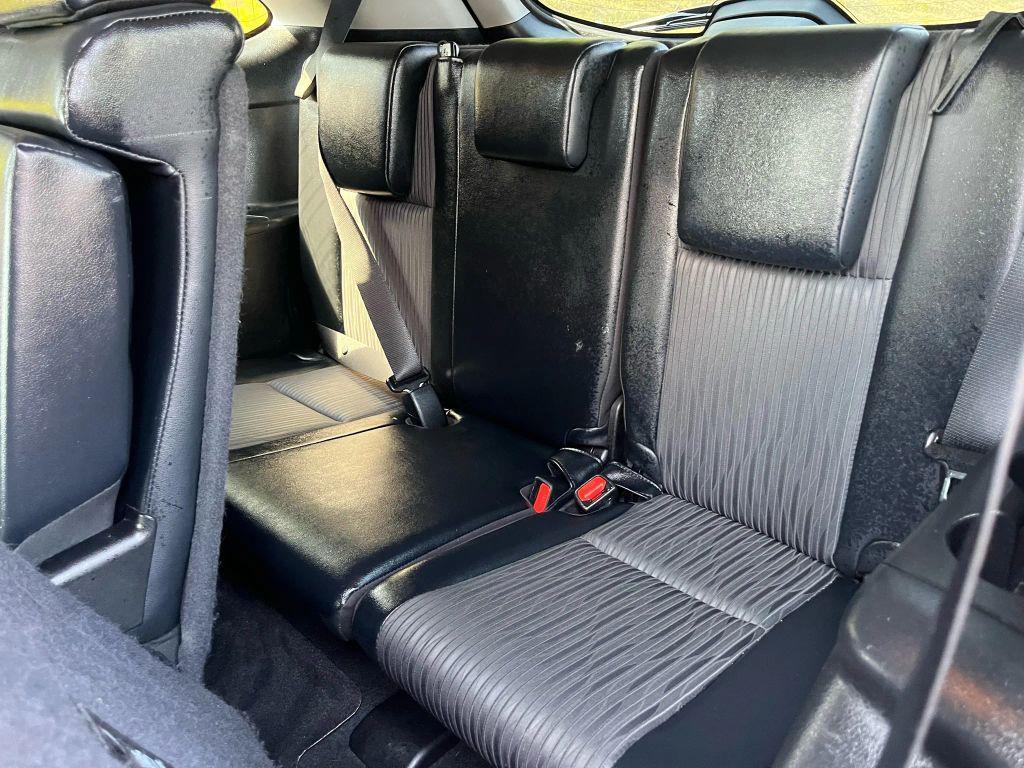 used 2019 Toyota Highlander car, priced at $23,995