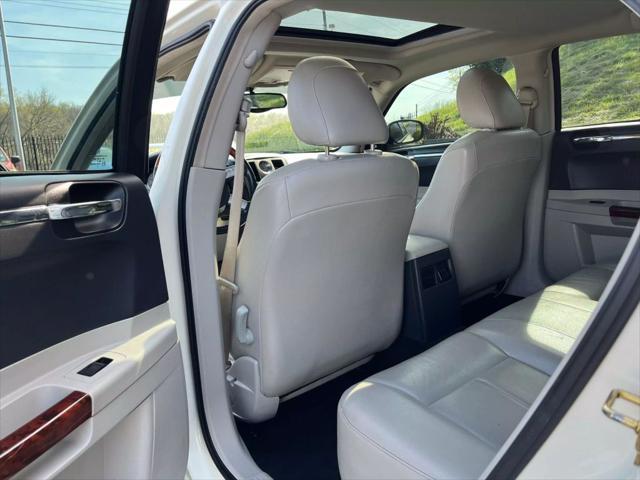 used 2005 Chrysler 300 car, priced at $3,500