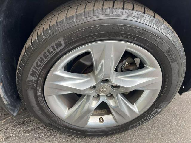 used 2015 Toyota Highlander car, priced at $19,994
