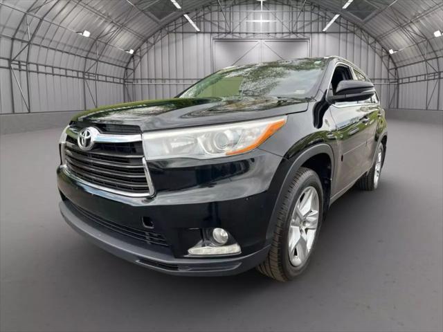 used 2015 Toyota Highlander car, priced at $19,994